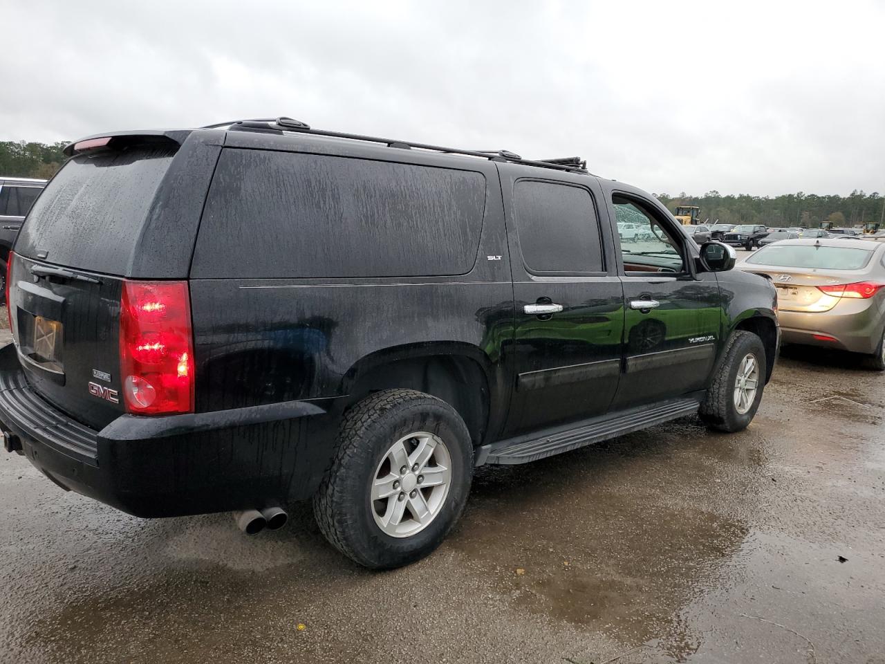 VIN 1GKS1KE01ER171230 2014 GMC YUKON no.3