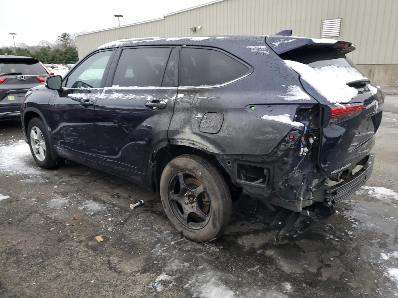 2020 Toyota Highlander - Image 2