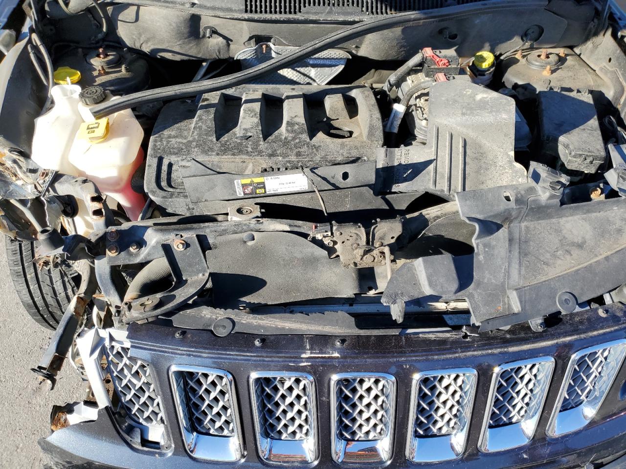 2014 Jeep Compass Sport VIN: 1C4NJDAB8ED698075 Lot: 84489824