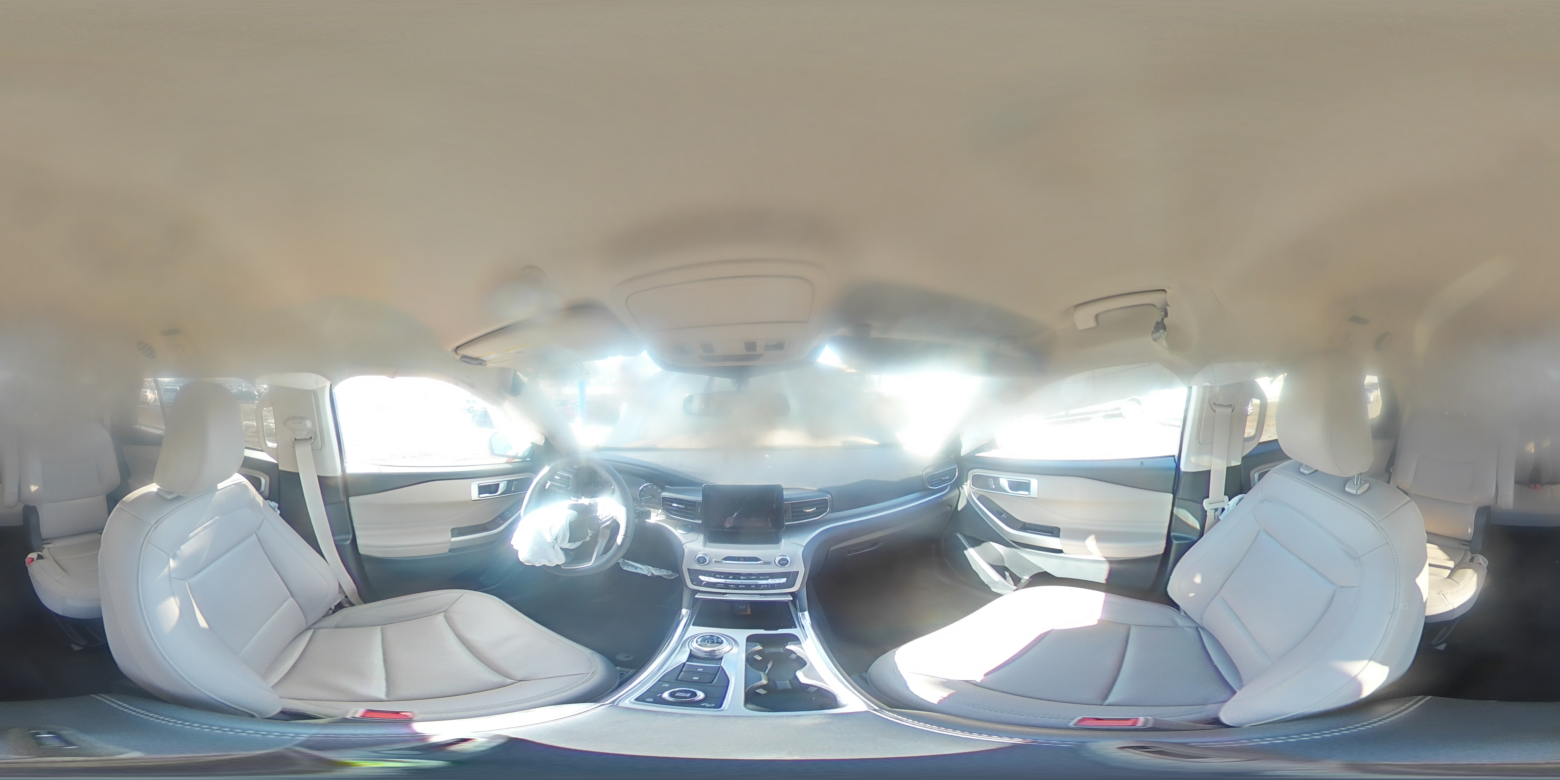 2023 Ford Explorer - Image 14