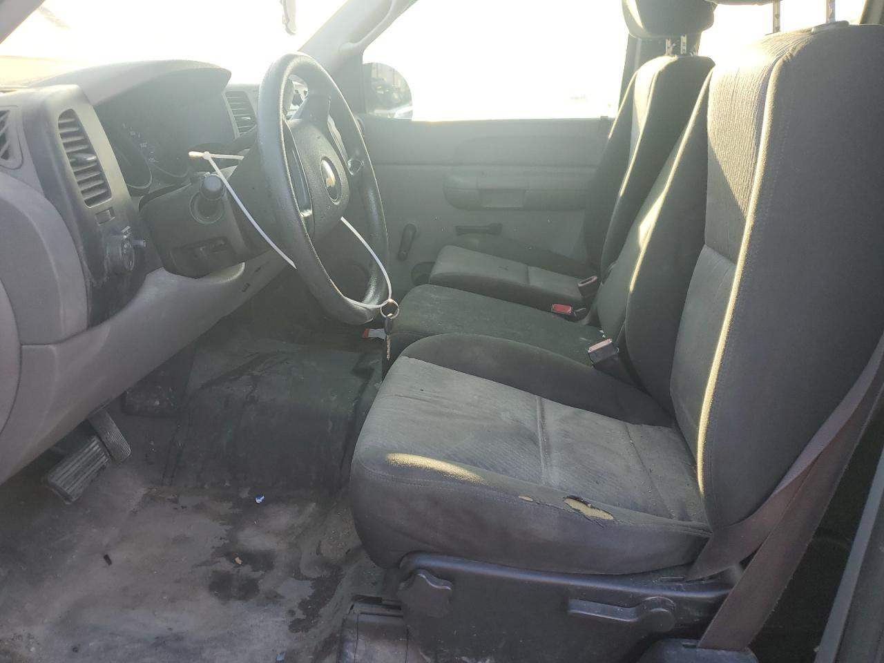 2009 Chevrolet Silverado - Image 7