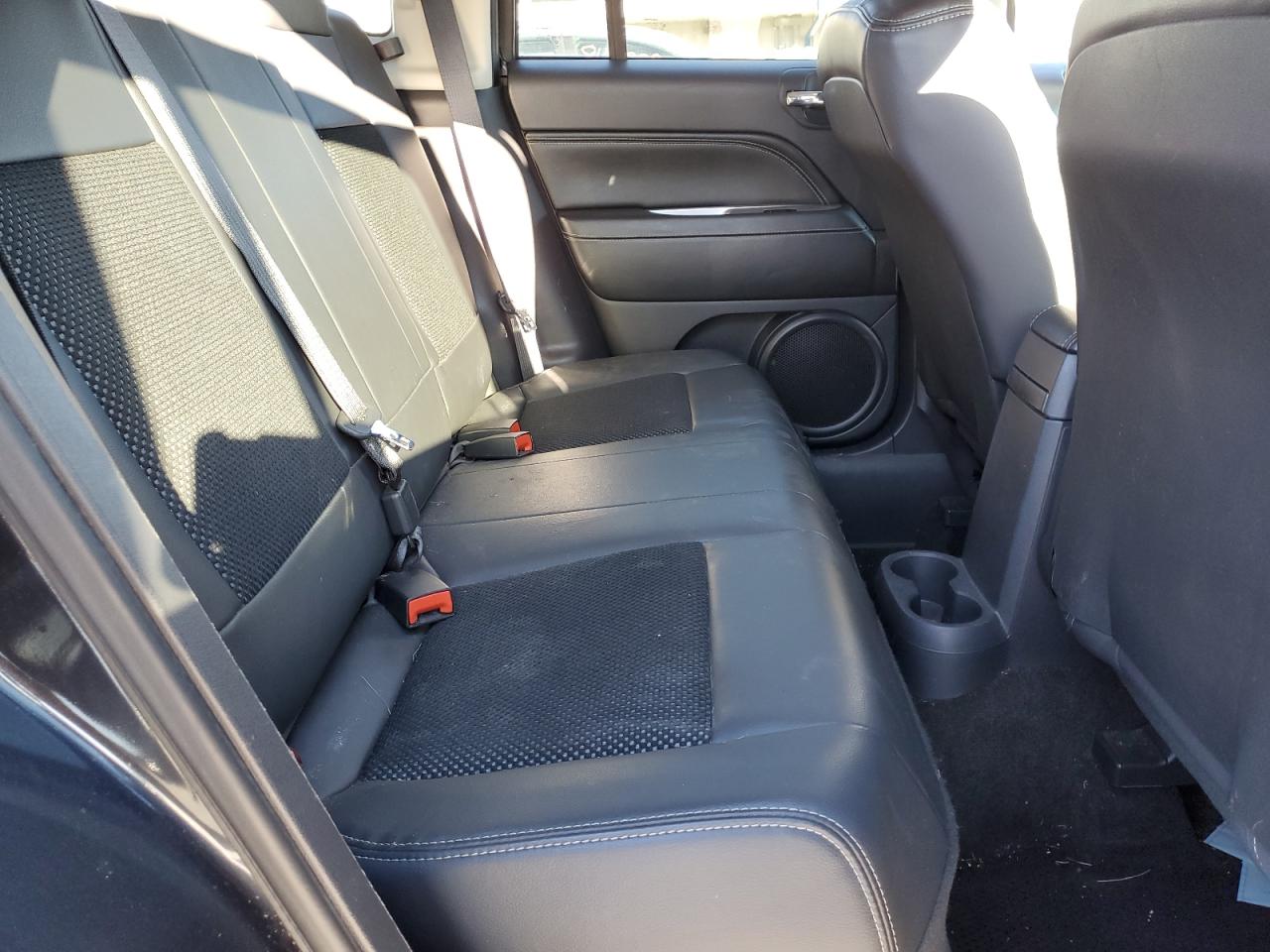 2014 Jeep Compass Sport VIN: 1C4NJDAB8ED698075 Lot: 84489824