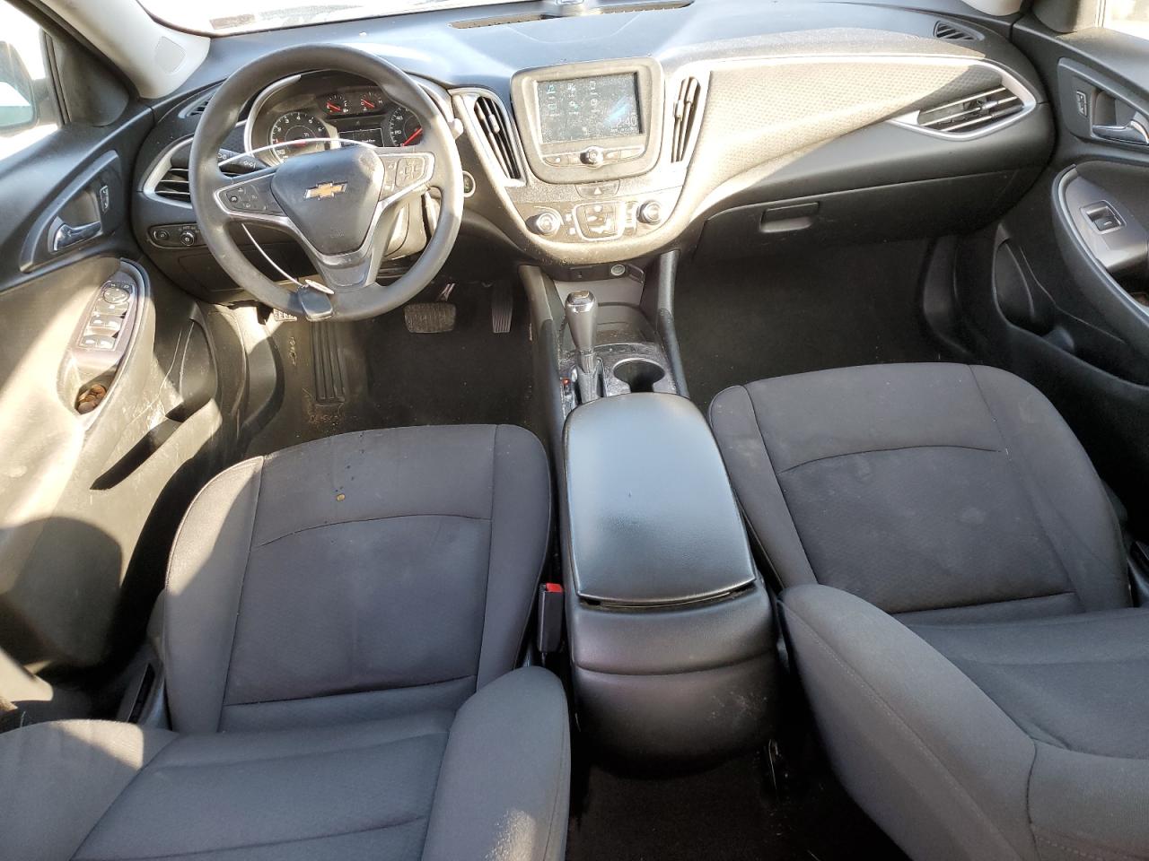 2018 Chevrolet Malibu - Image 8