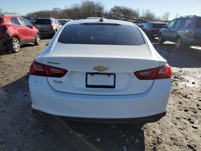 Sedans CHEVROLET MALIBU 2017 Biały