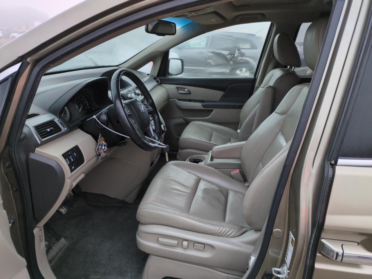 2011 Honda Odyssey - Image 7