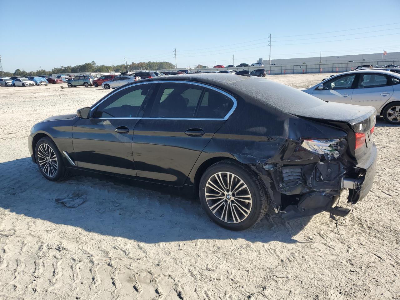 WBAJR3C04LWW64291 2020 BMW 5 SERIES - Image 2