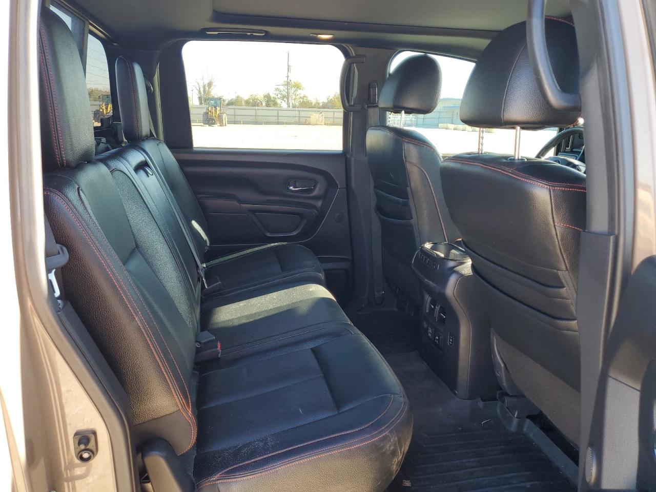2021 Nissan Titan - Image 10