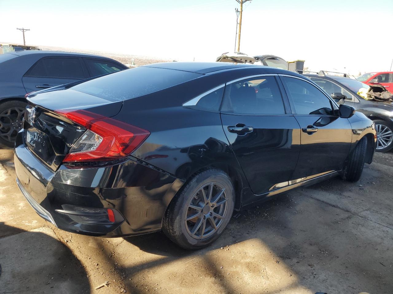 VIN 19XFC2F68KE202068 2019 HONDA CIVIC no.3