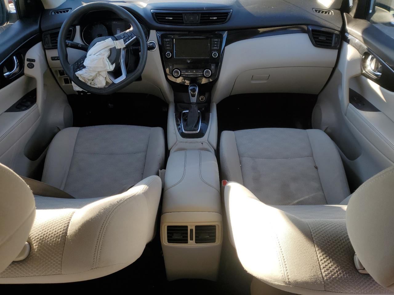 2019 Nissan Rogue - Image 8