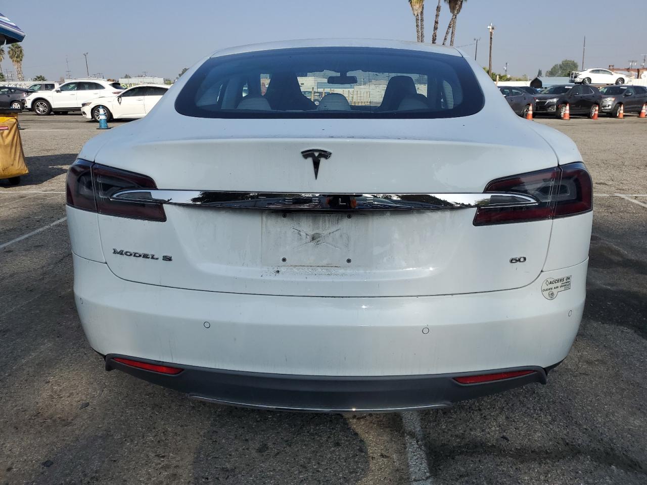 2014 Tesla Model S VIN: 5YJSA1S16EFP49380 Lot: 83511314