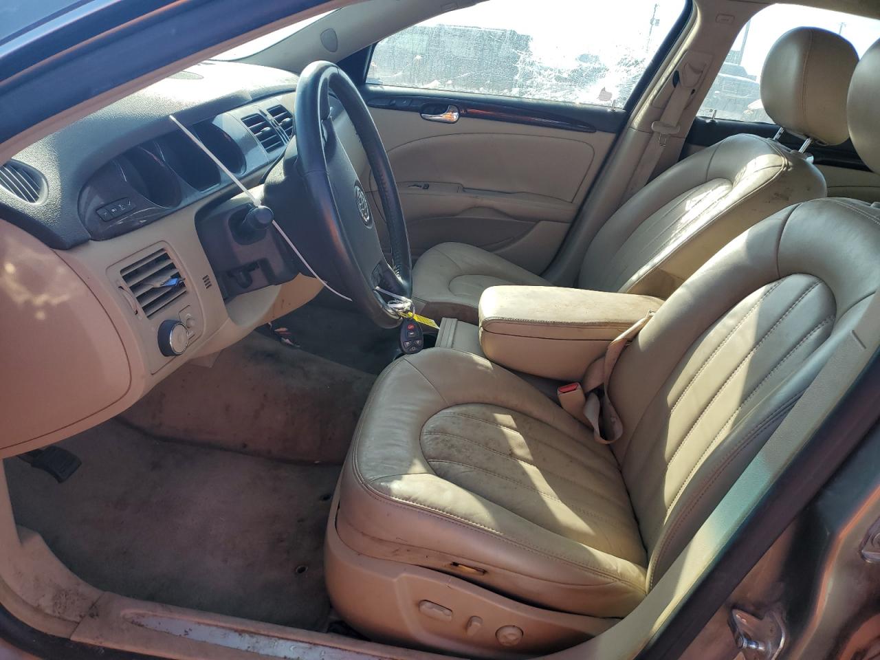 2011 Buick Lucerne - Image 7