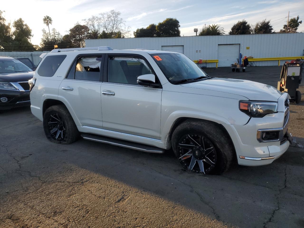 2020 Toyota 4Runner - Image 4