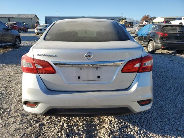 Sedans NISSAN SENTRA 2016 Srebrny