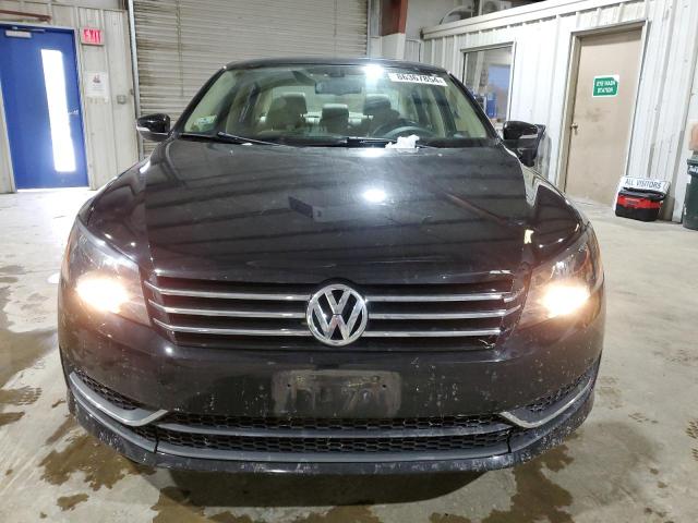  VOLKSWAGEN PASSAT 2012 Чорний