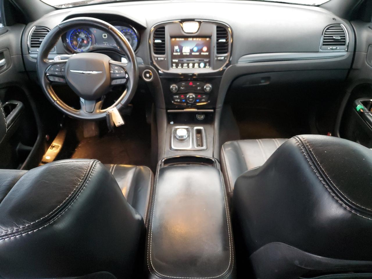 2016 Chrysler 300 - Image 8