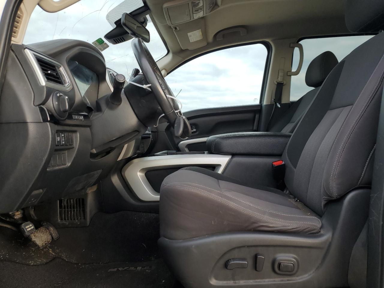 2021 Nissan Titan - Image 7
