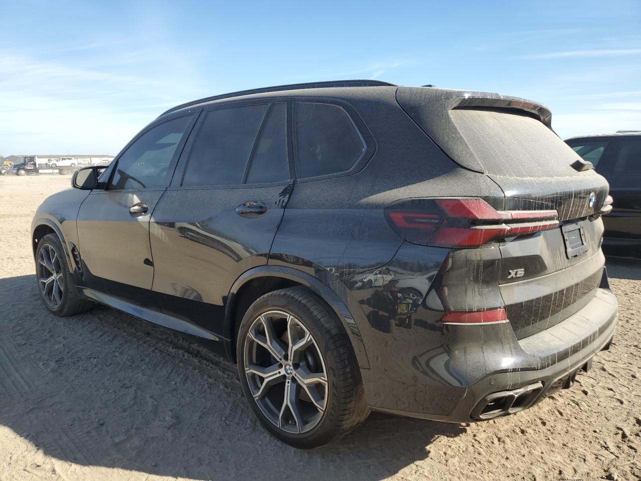 2024 BMW X5 M - Image 2