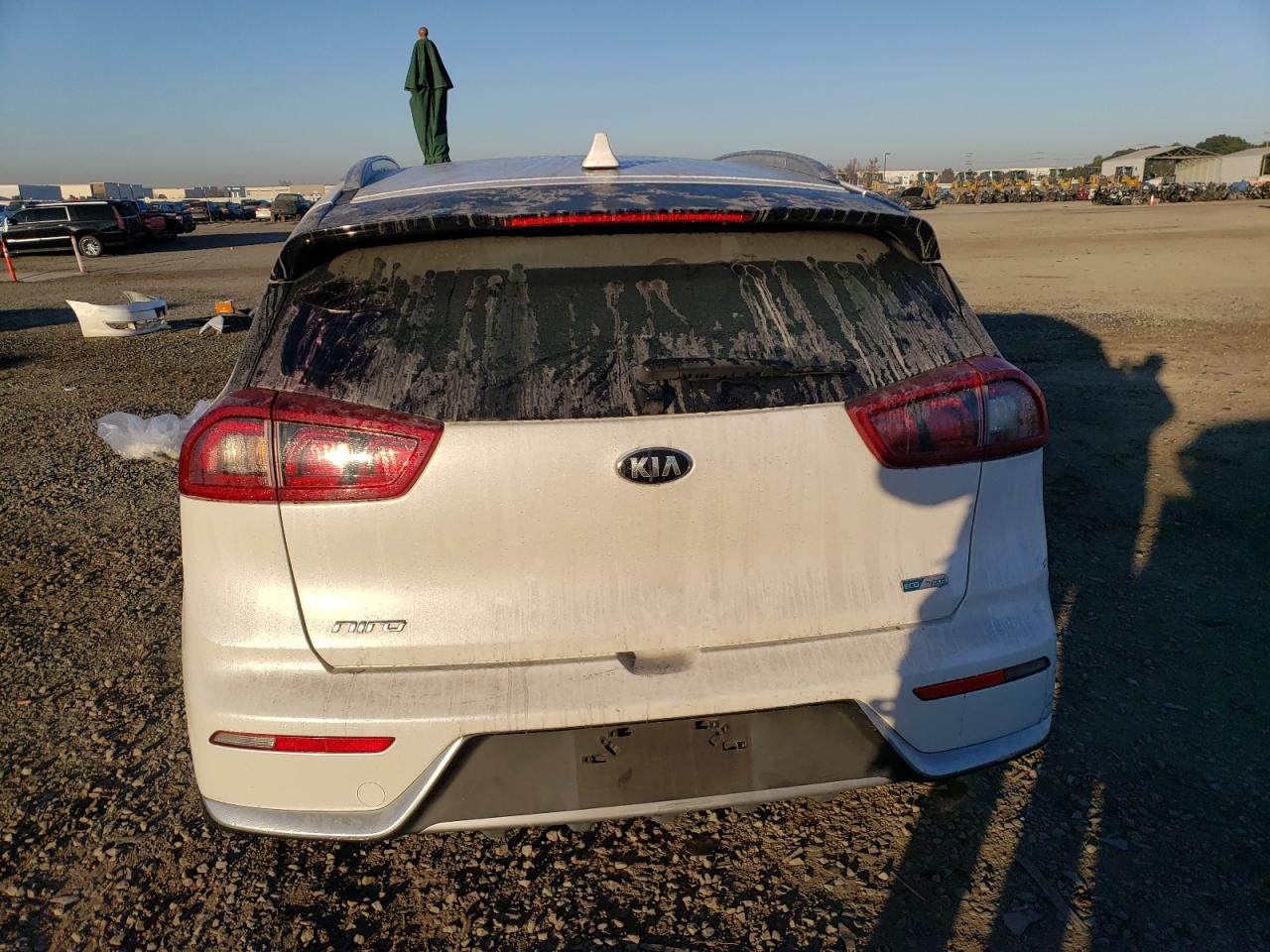 VIN KNDCB3LC3K5353109 2019 KIA NIRO no.6