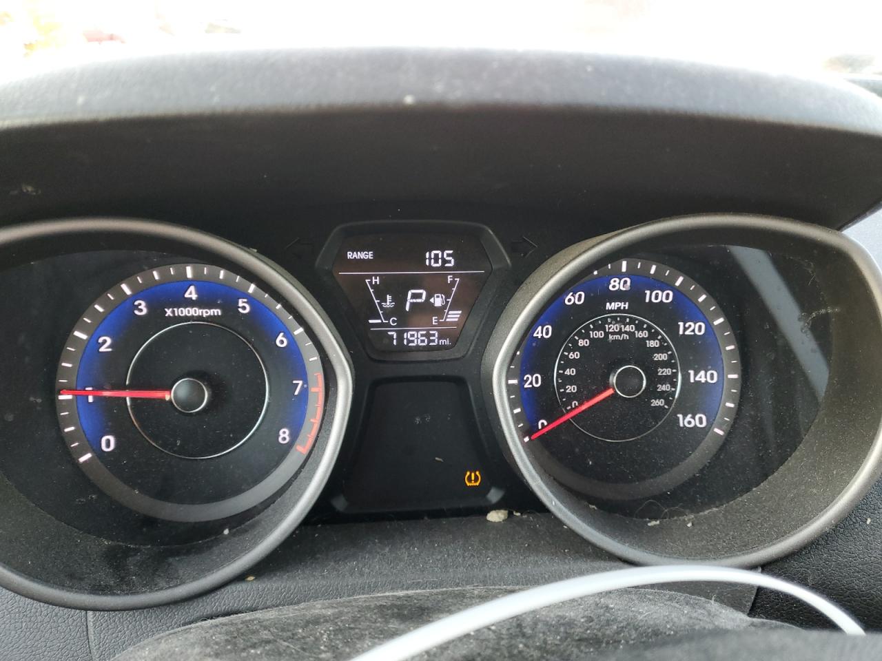 2015 Hyundai Elantra - Image 9