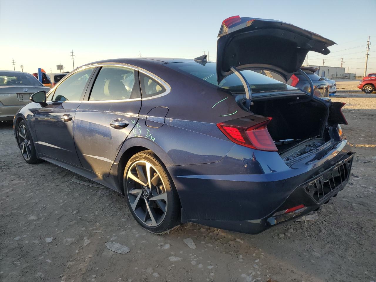2022 Hyundai Sonata - Image 2