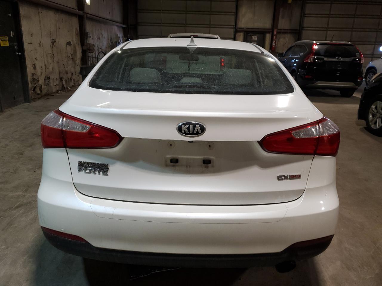 VIN KNAFX4A87E5095746 2014 KIA FORTE no.6