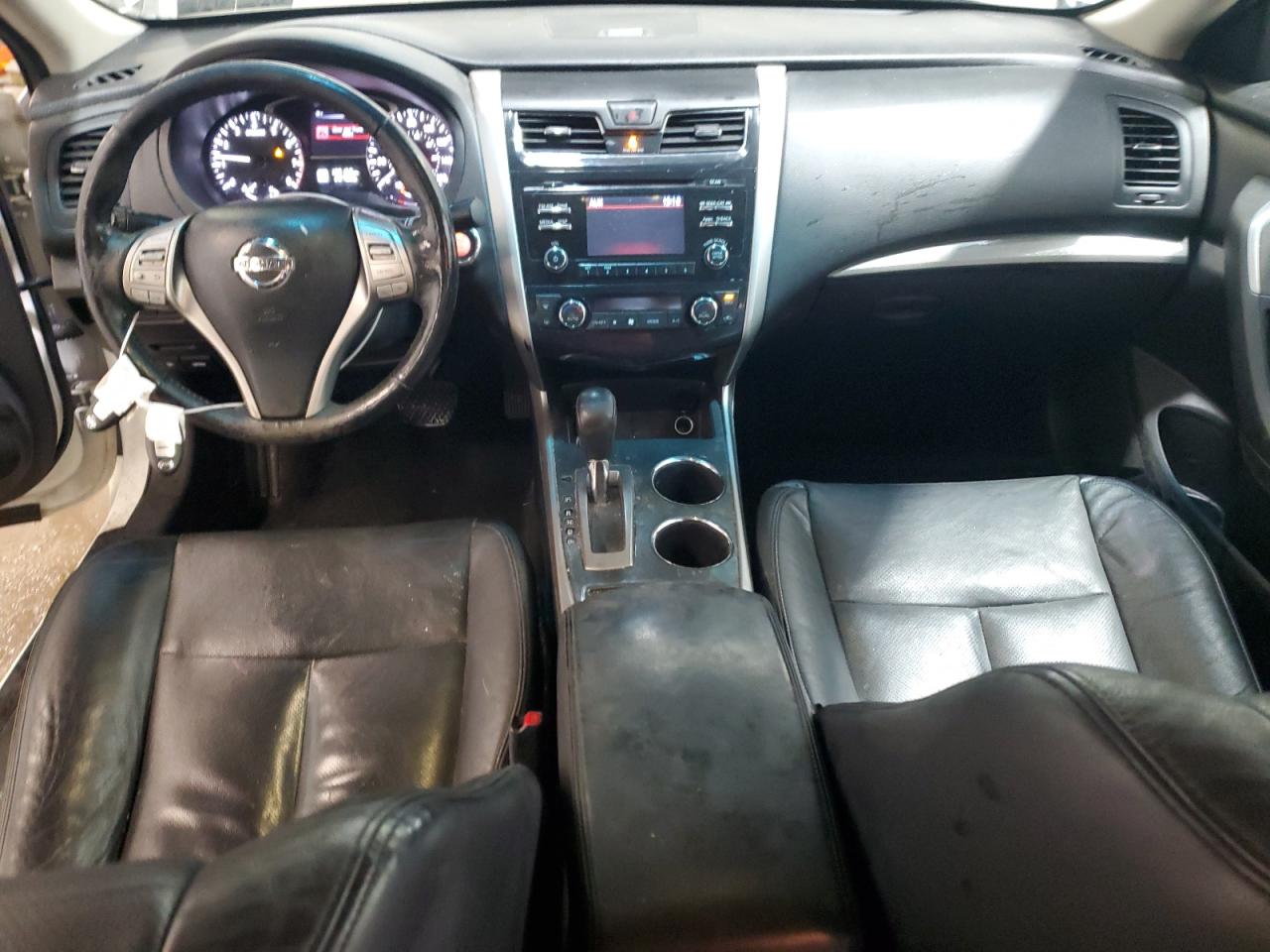 2015 Nissan Altima - Image 8