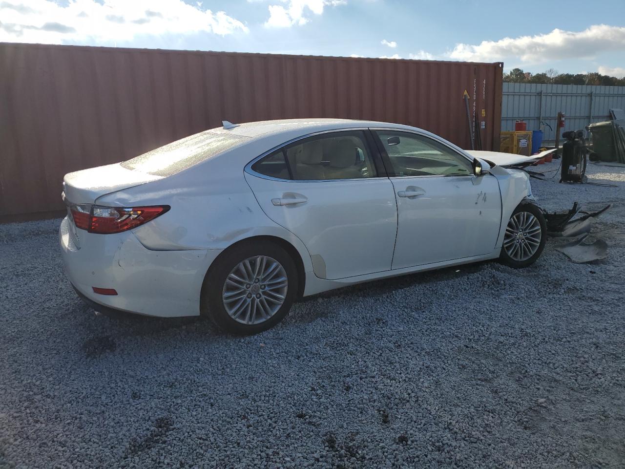 2013 Lexus ES - Image 3