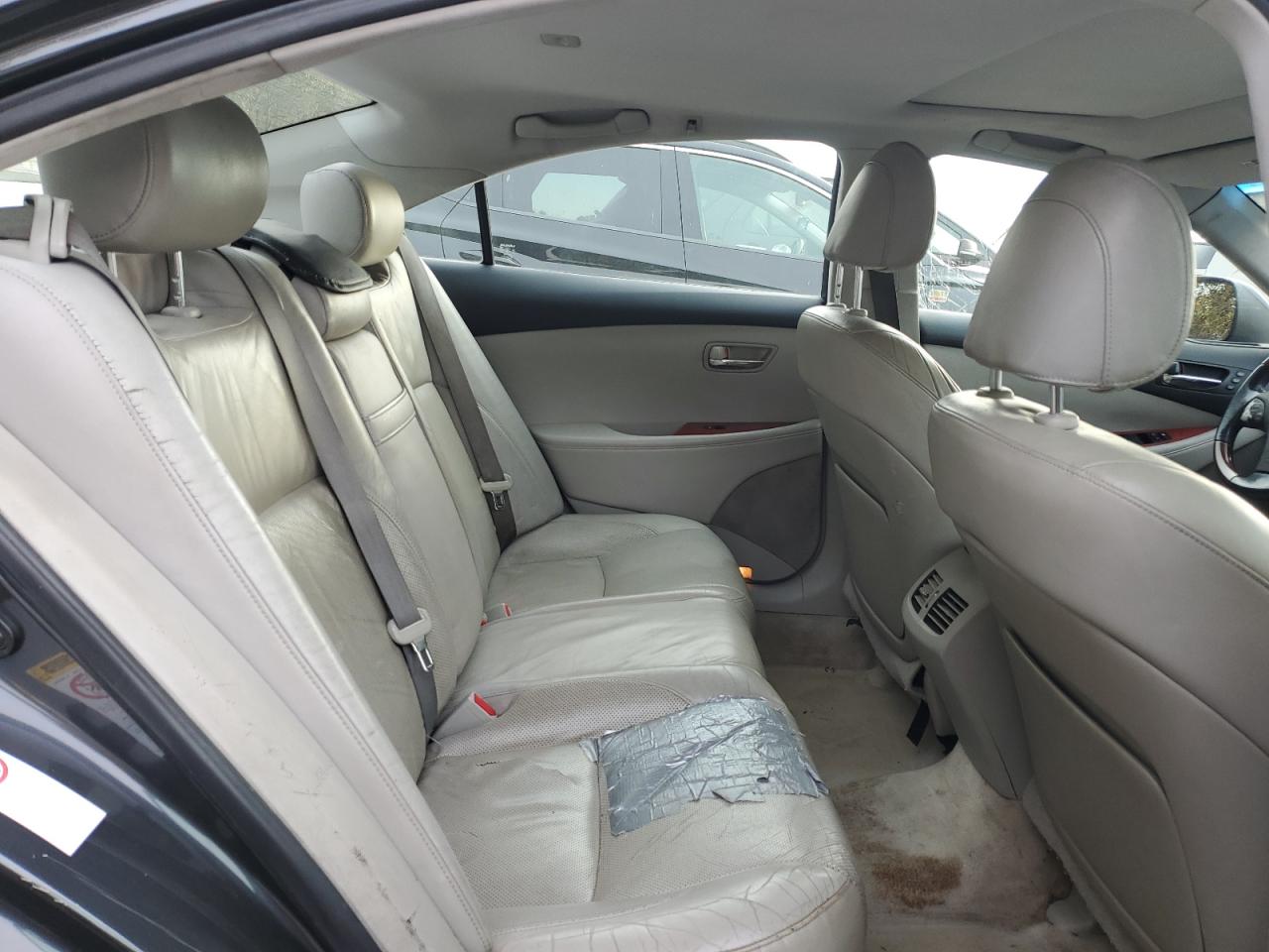 2007 Lexus ES - Image 10