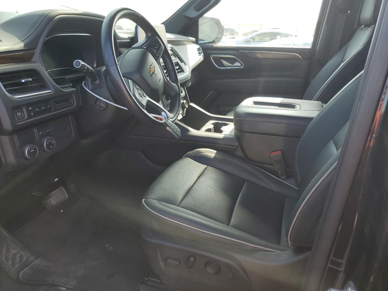 2022 Chevrolet Suburban C1500 Premier VIN: 1GNSCFKD5NR276803 Lot: 83861124