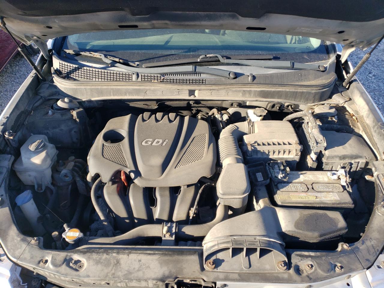 2012 Hyundai Sonata - Image 11