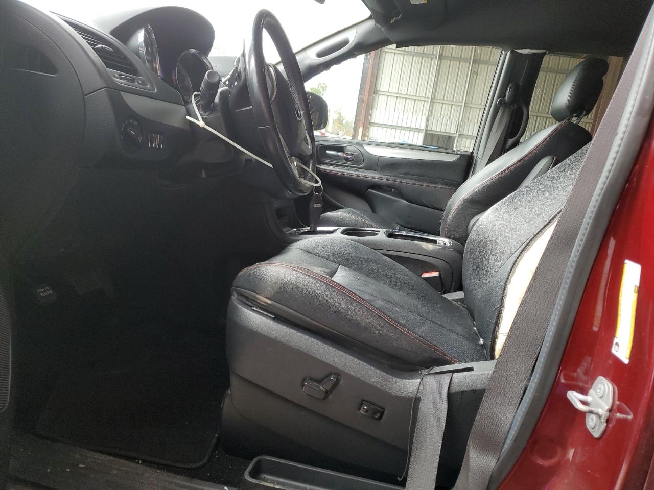 2019 Dodge Caravan - Image 7