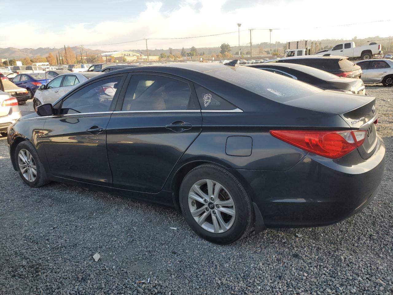 2013 Hyundai Sonata - Image 2