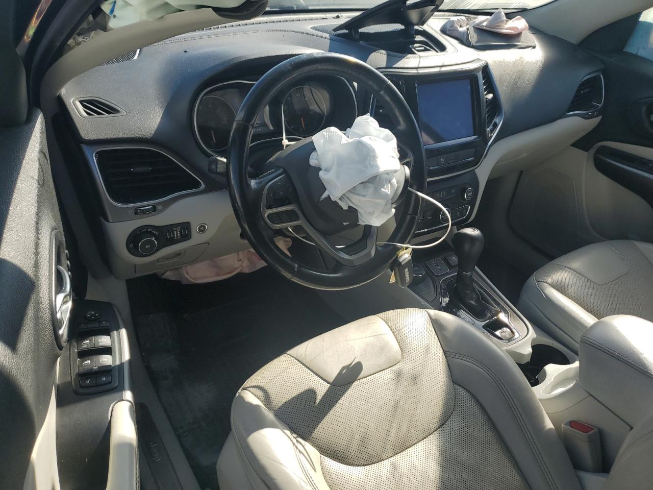 2020 Jeep Grand Cherokee - Image 8