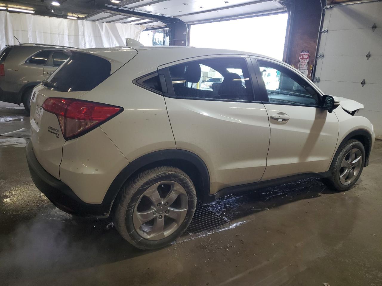 VIN 3CZRU6H58GM721828 2016 HONDA HR-V no.3