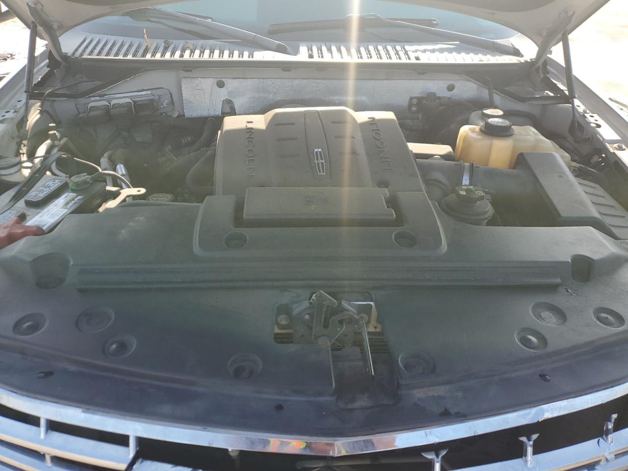 2008 Lincoln Navigator VIN: 5LMFU27588LJ04394 Lot: 84245174