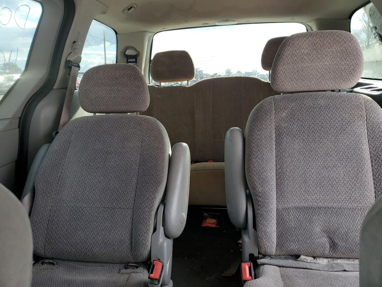 2003 Ford Windstar - Image 10