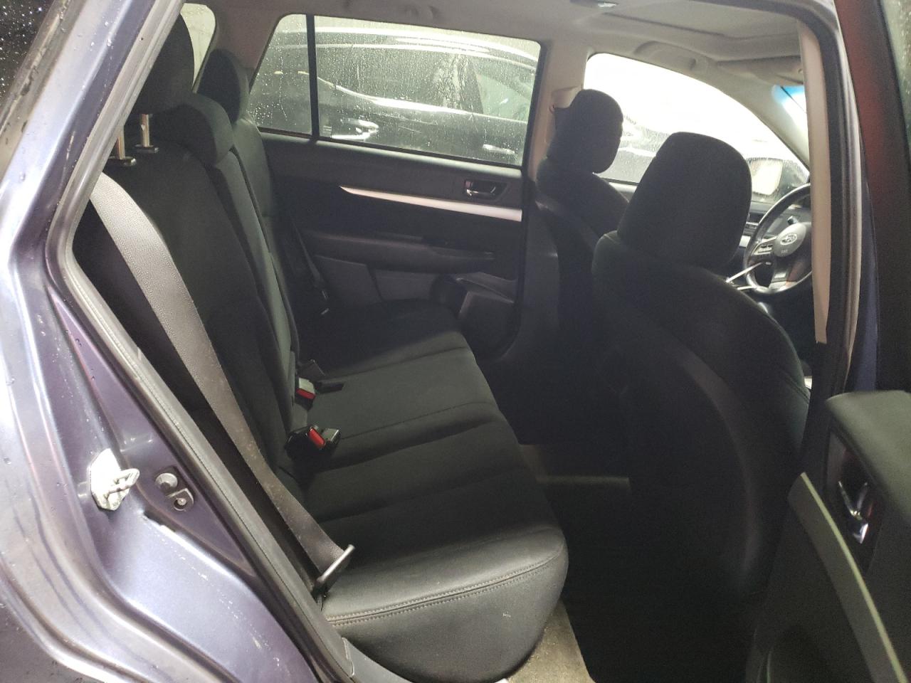 2013 Subaru Outback - Image 10
