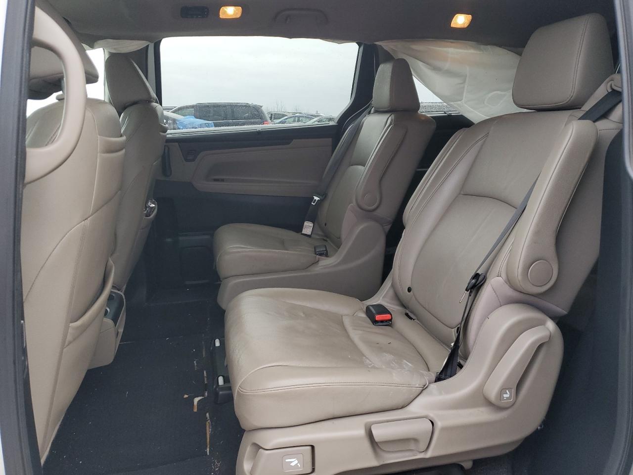 2022 Honda Odyssey - Image 12