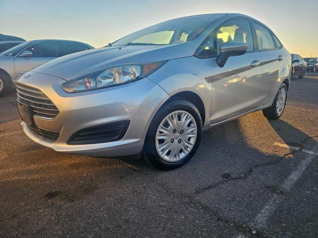 Sedans FORD FIESTA 2016 Silver