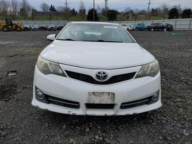  TOYOTA CAMRY 2013 Белый