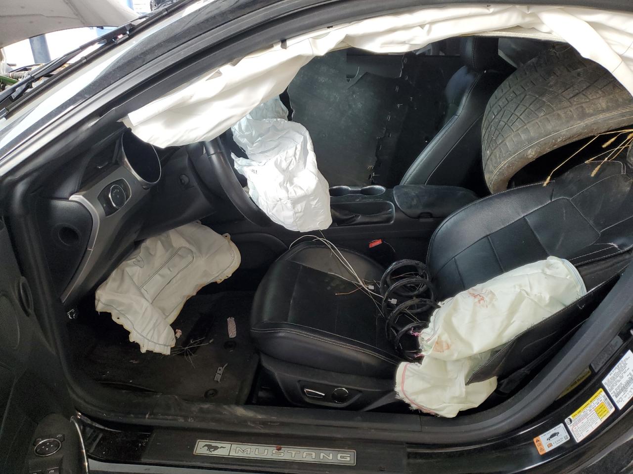 2019 Ford Mustang - Image 7