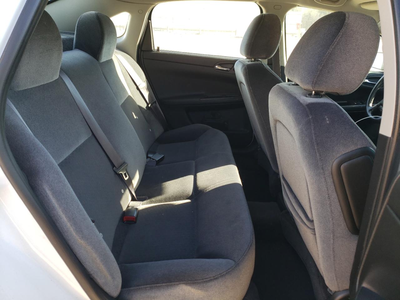 2014 Chevrolet Impala - Image 10