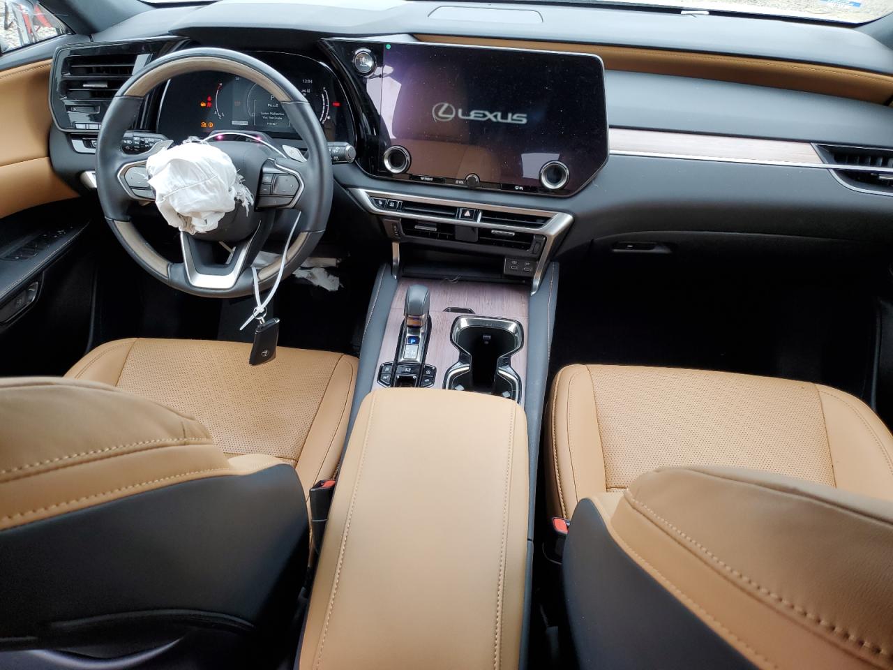 2023 Lexus RX - Image 8