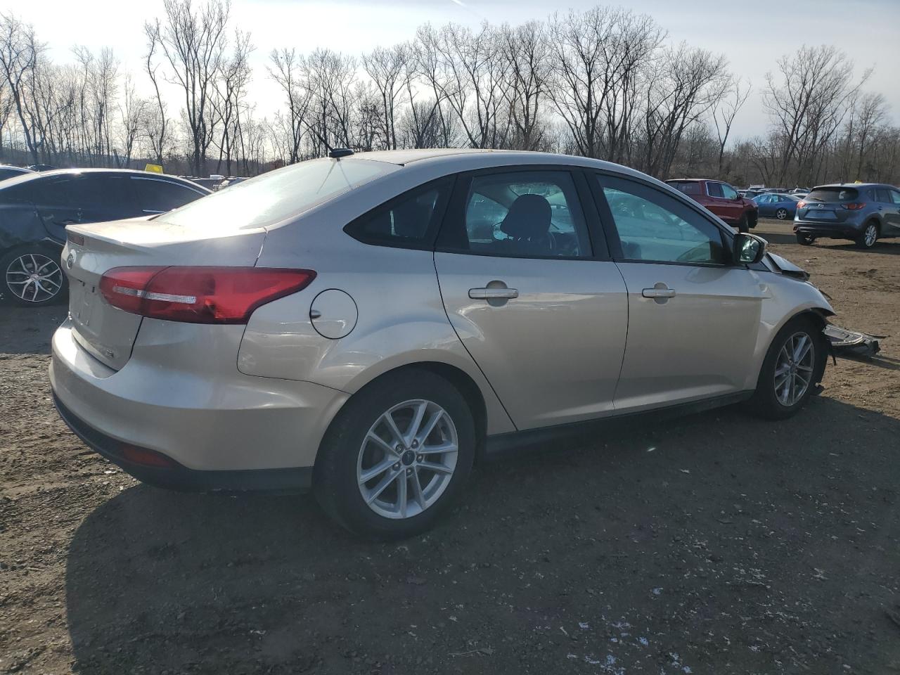 VIN 1FADP3F24HL250641 2017 FORD FOCUS no.3