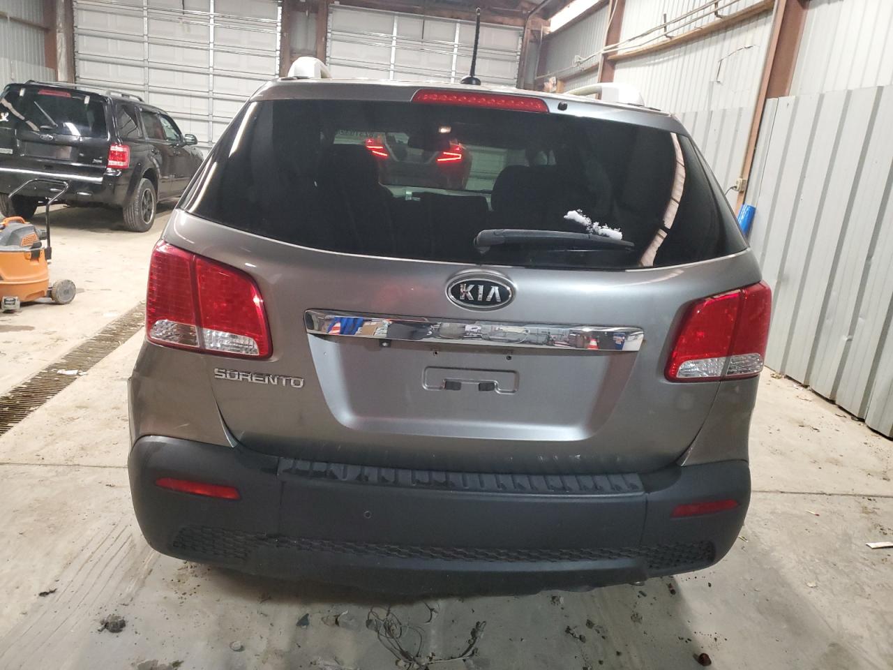 VIN 5XYKTCA63DG416712 2013 KIA SORENTO no.6