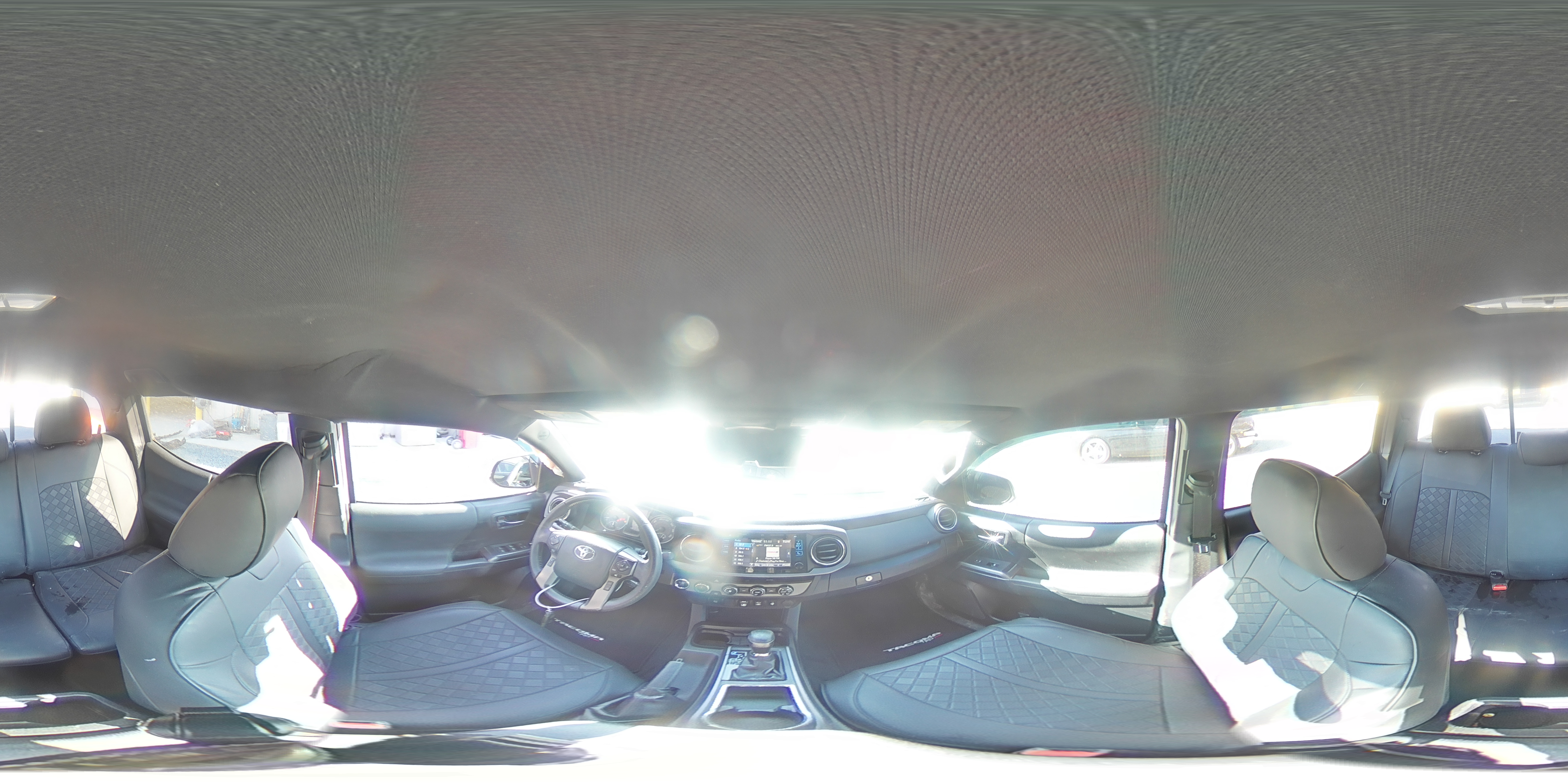 2018 Toyota Tacoma - Image 13