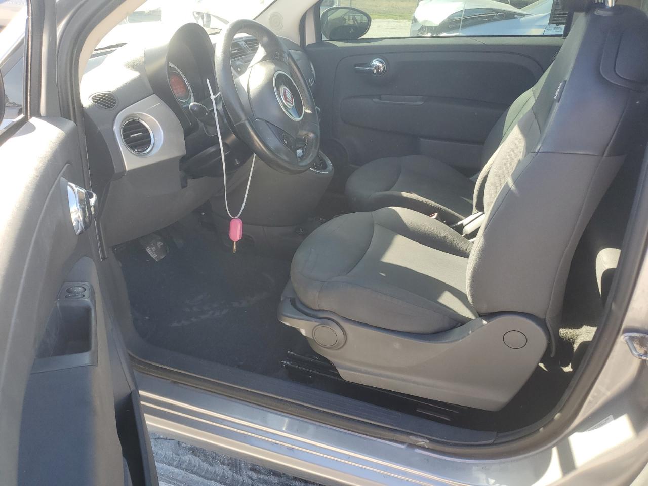 2015 Fiat 500 - Image 8