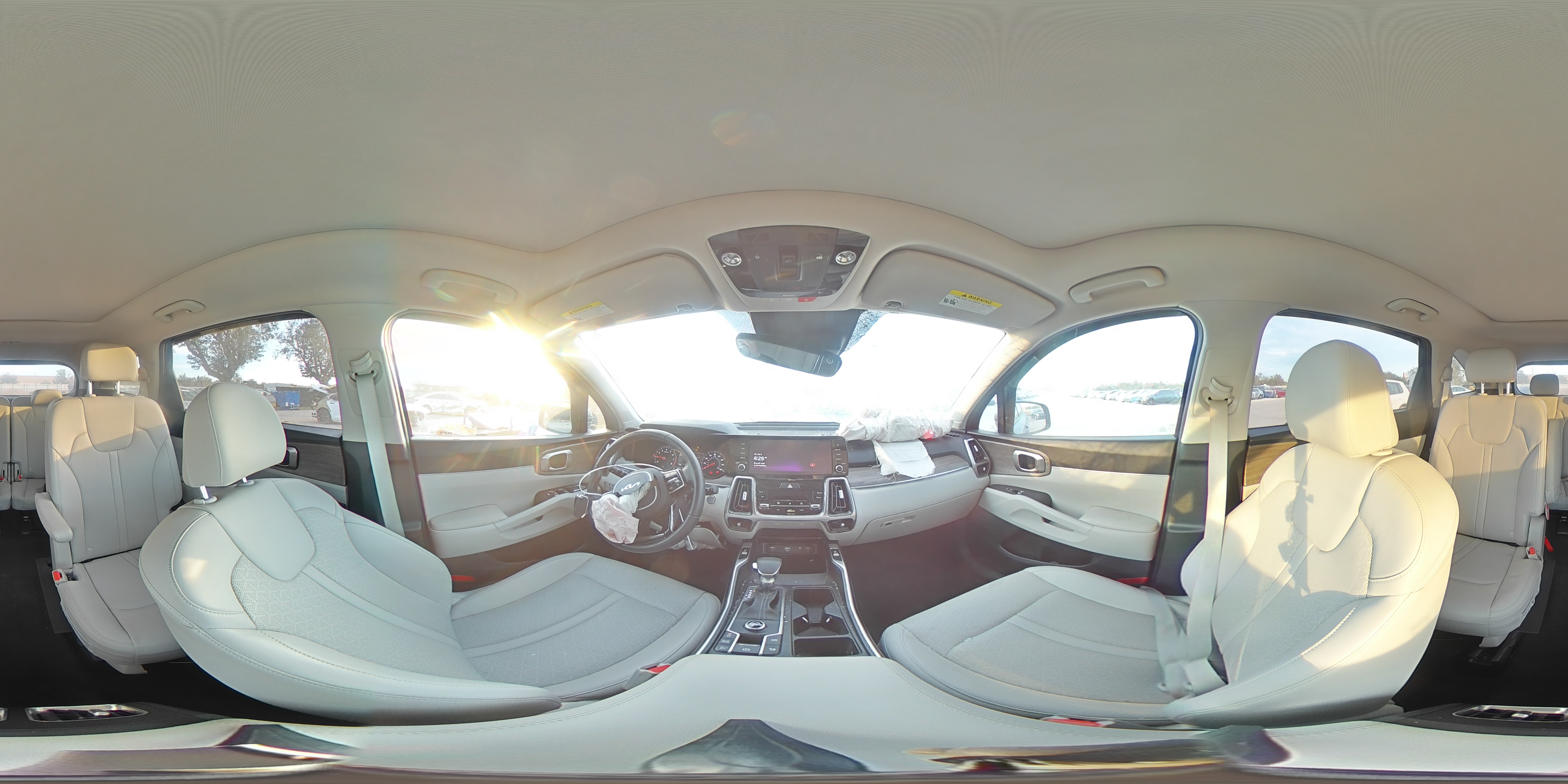 2023 Kia Sorento - Image 14