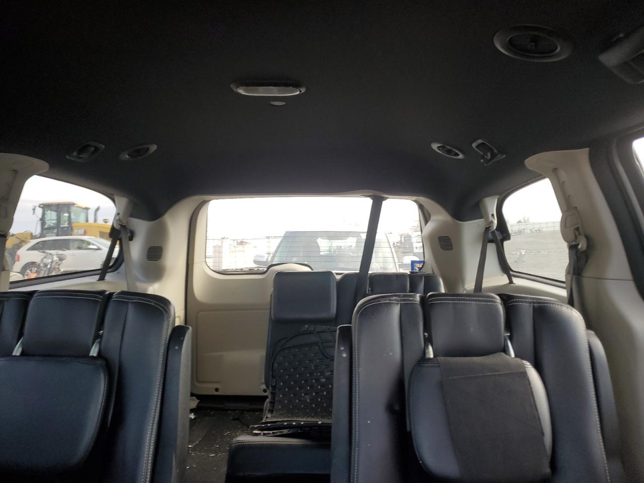 2019 Dodge Caravan - Image 10