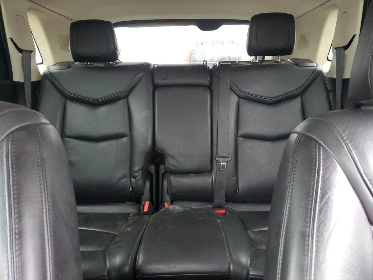 2018 Cadillac XT5 - Image 10